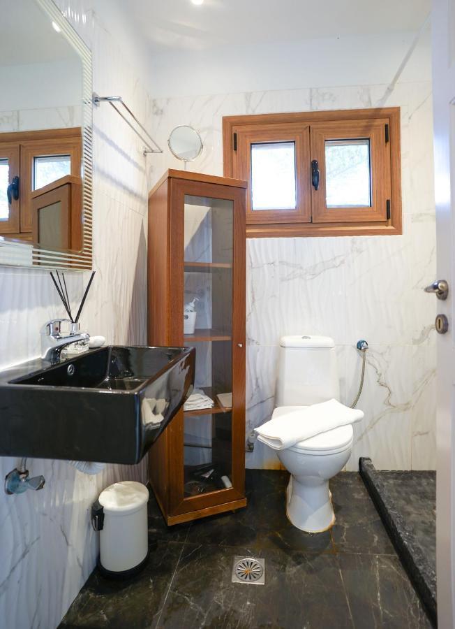 Fira Central Apartments With Veranda Екстериор снимка