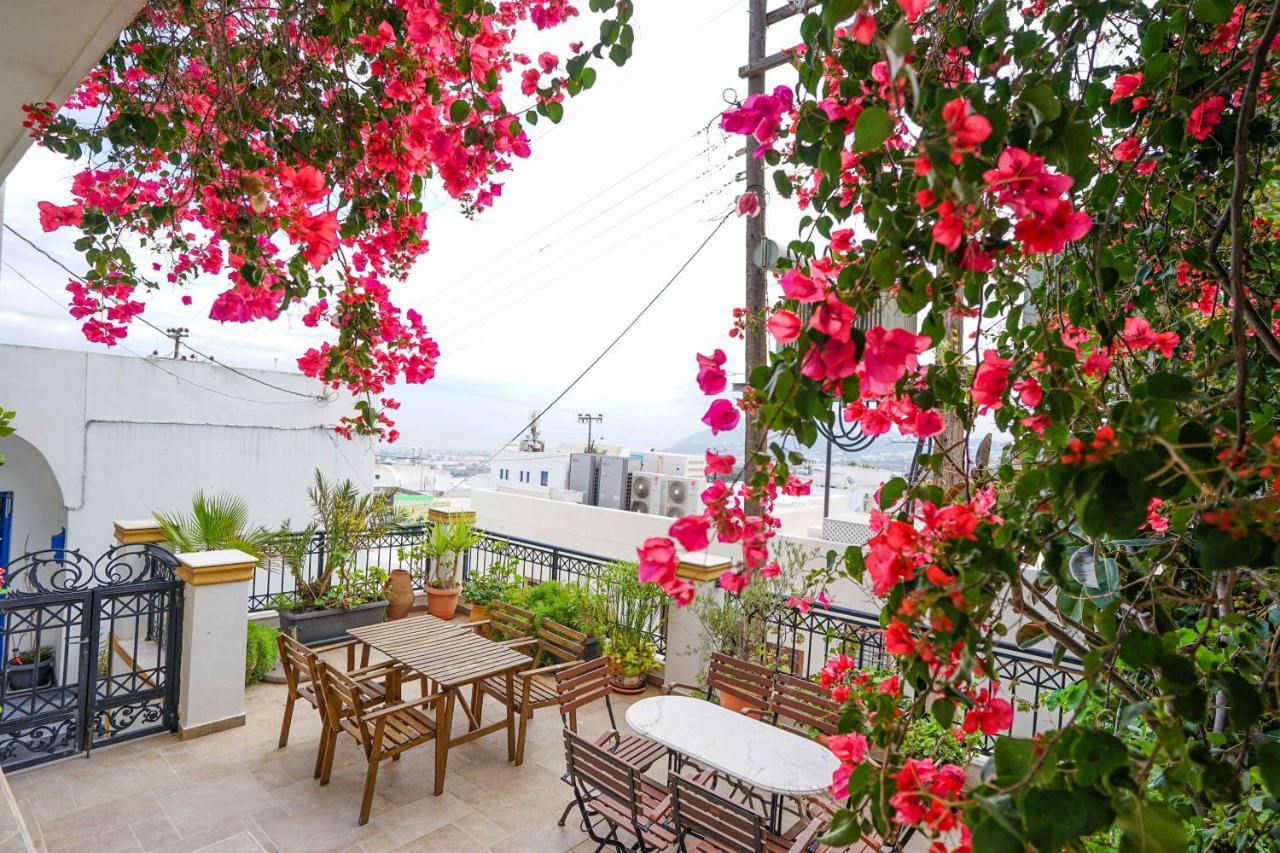 Fira Central Apartments With Veranda Екстериор снимка