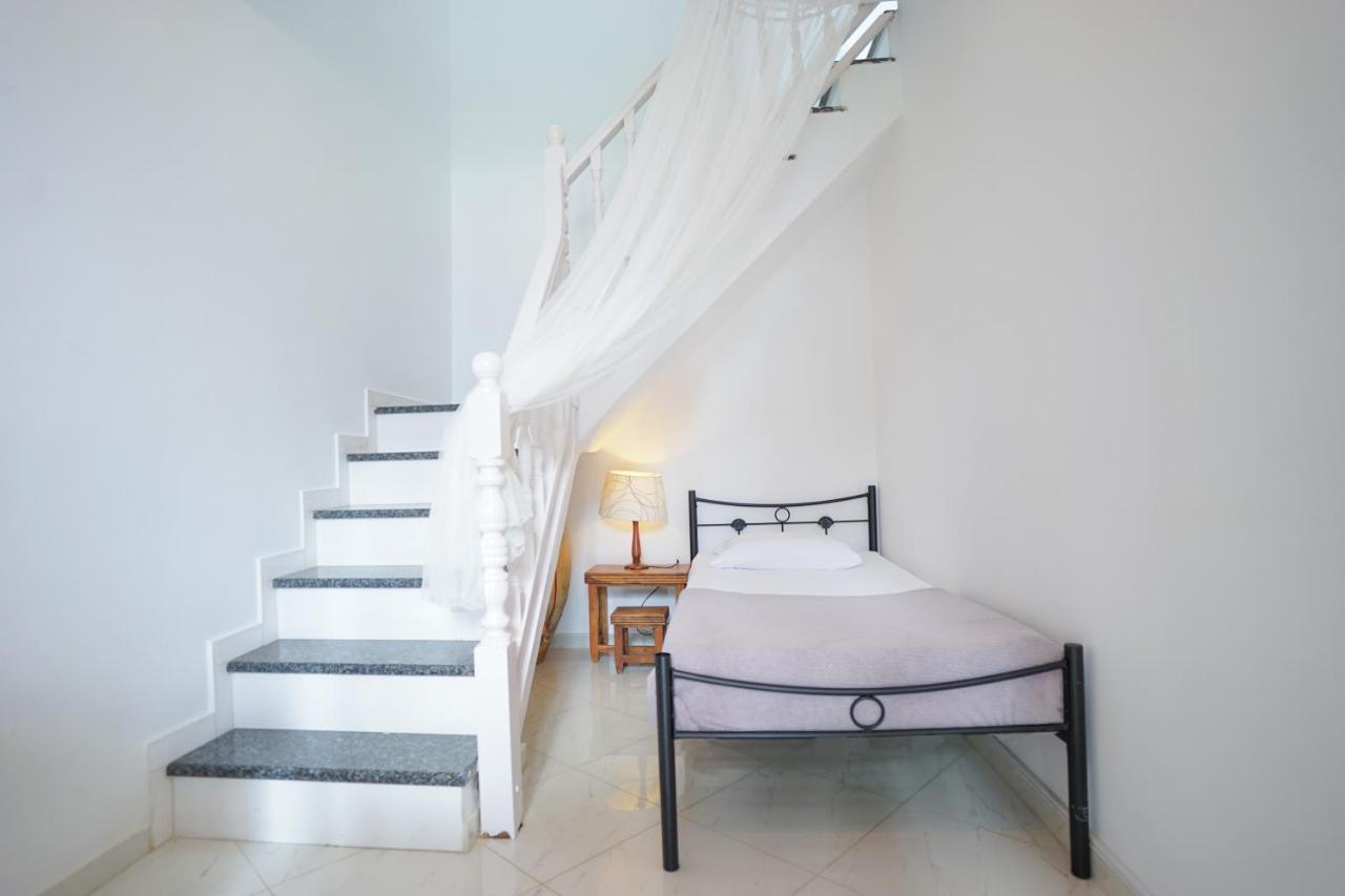 Fira Central Apartments With Veranda Екстериор снимка