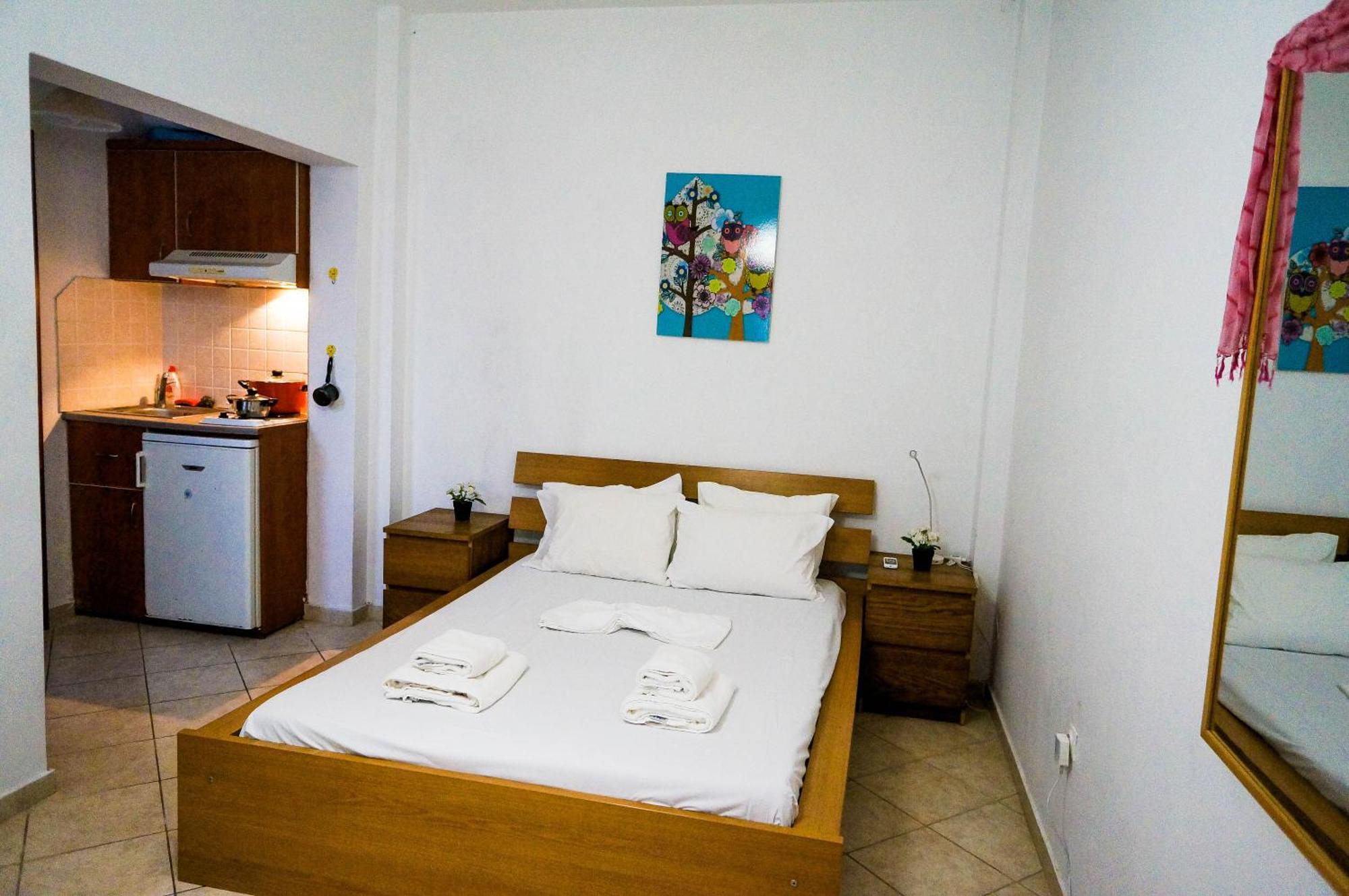 Fira Central Apartments With Veranda Стая снимка